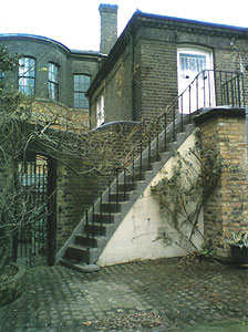 Cambridge Street (Coach House) - exterior