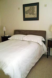 Hyde Park Garden Mews - bedroom