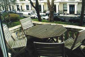 Queens Gardens - balcony